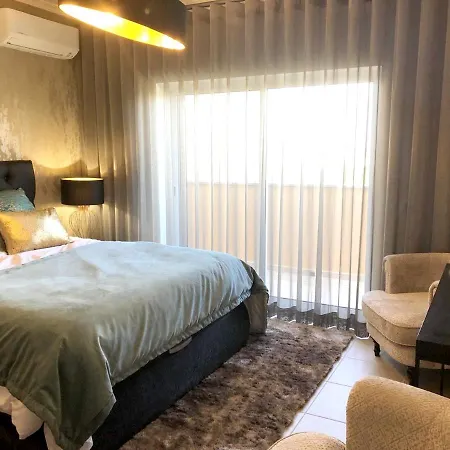 بيت للعطل House With 4 Bedrooms In Pera With Wonderful Mountain View Shared Pool Enclosed Garden سيلفيس