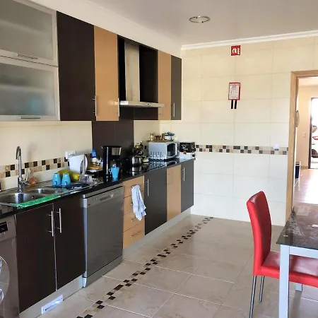 بيت للعطل House With 4 Bedrooms In Pera With Wonderful Mountain View Shared Pool Enclosed Garden *