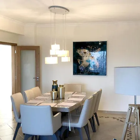 度假居 House With 4 Bedrooms In Pera With Wonderful Mountain View Shared Pool Enclosed Garden *